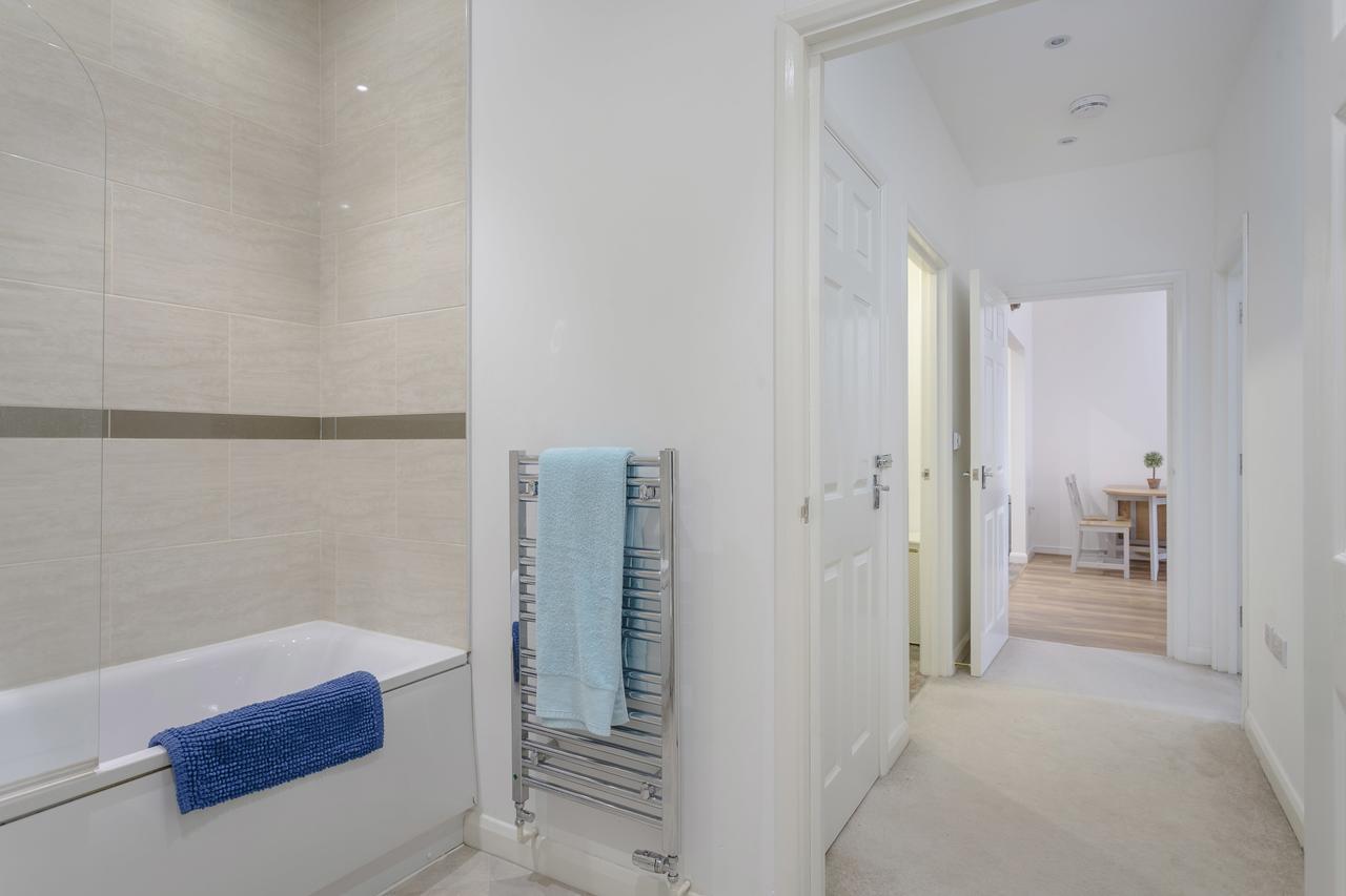 1 Bed Apt Sleeps 4 Luton  Exteriér fotografie